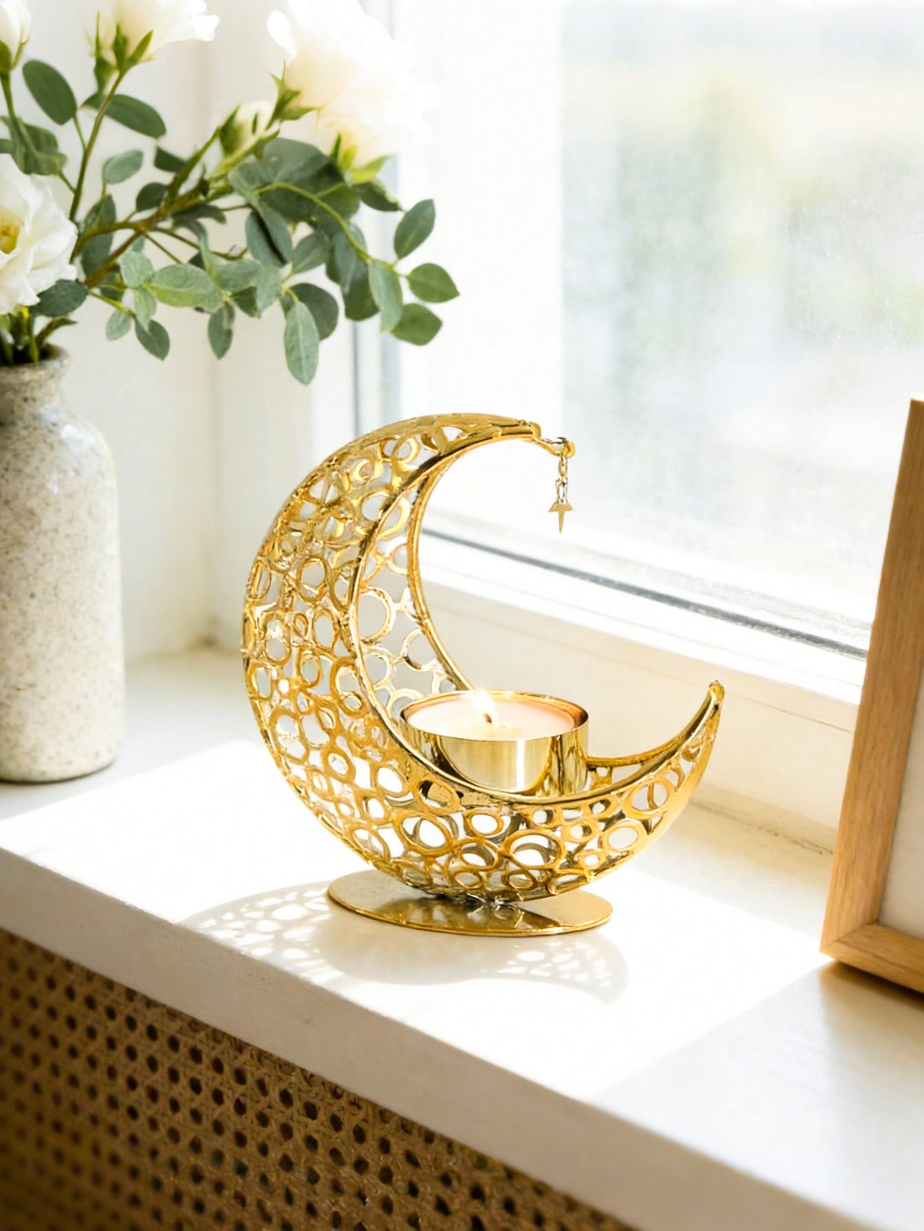Decorative Candle Holder (Code:29)