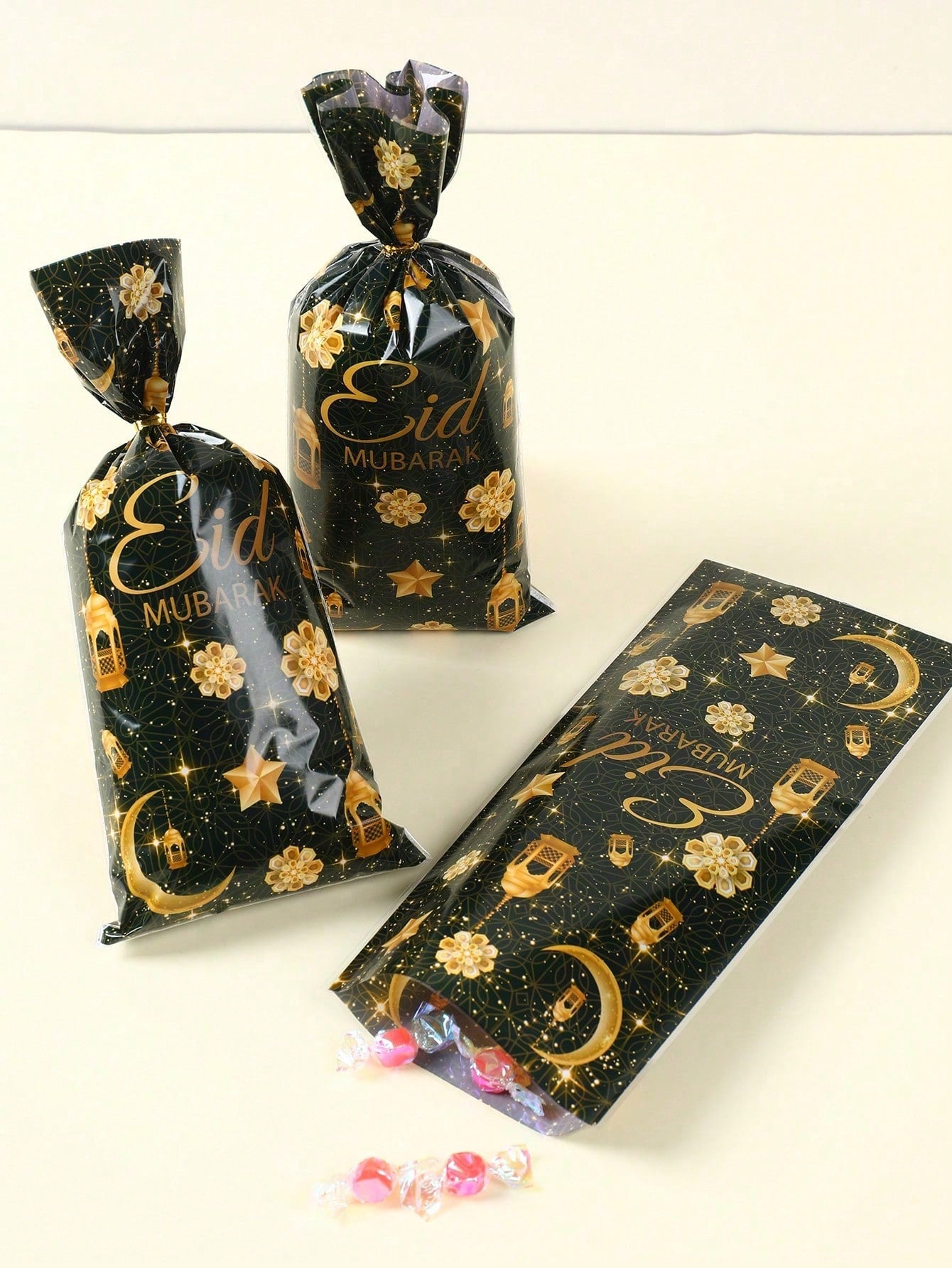 50Pcs Black Gold Eid Candy Bag (Code:30)