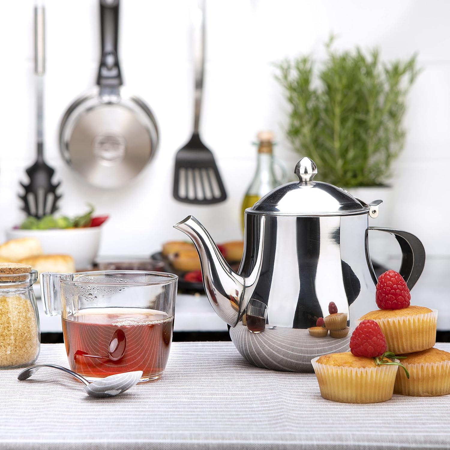 Premium Polished Stainless Steel Tea Pot, Coffee Pot, 0.7 Litre (24oz) 5015826002249