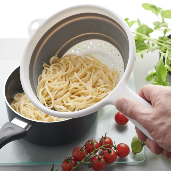 ADDIS Pop & Store Medium Colander